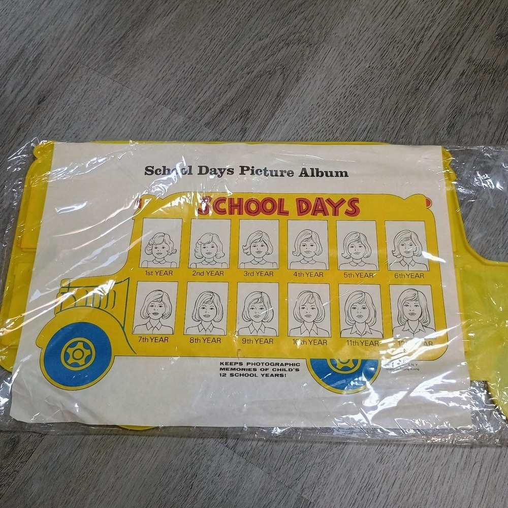Vintage Plastic Yellow School Bus Days 12 Year Photo Frame - Picture 2 of 6